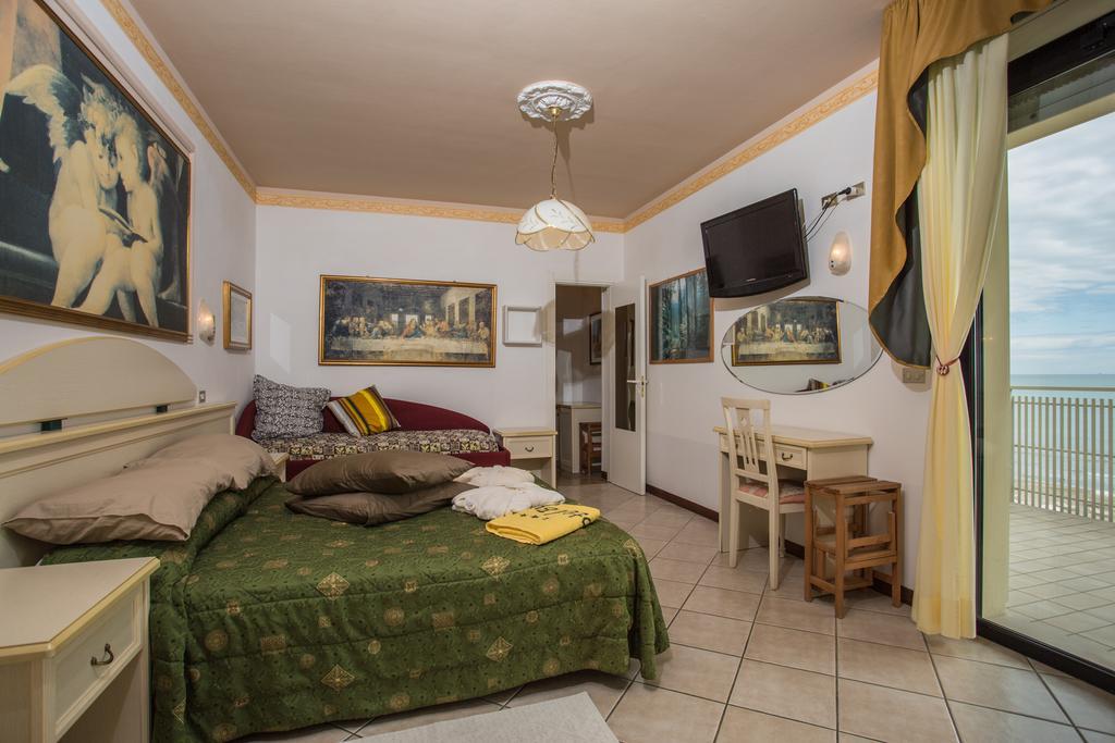 Hotel Byron Milano Marittima Exteriér fotografie