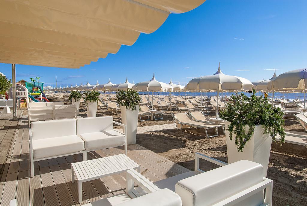 Hotel Byron Milano Marittima Exteriér fotografie