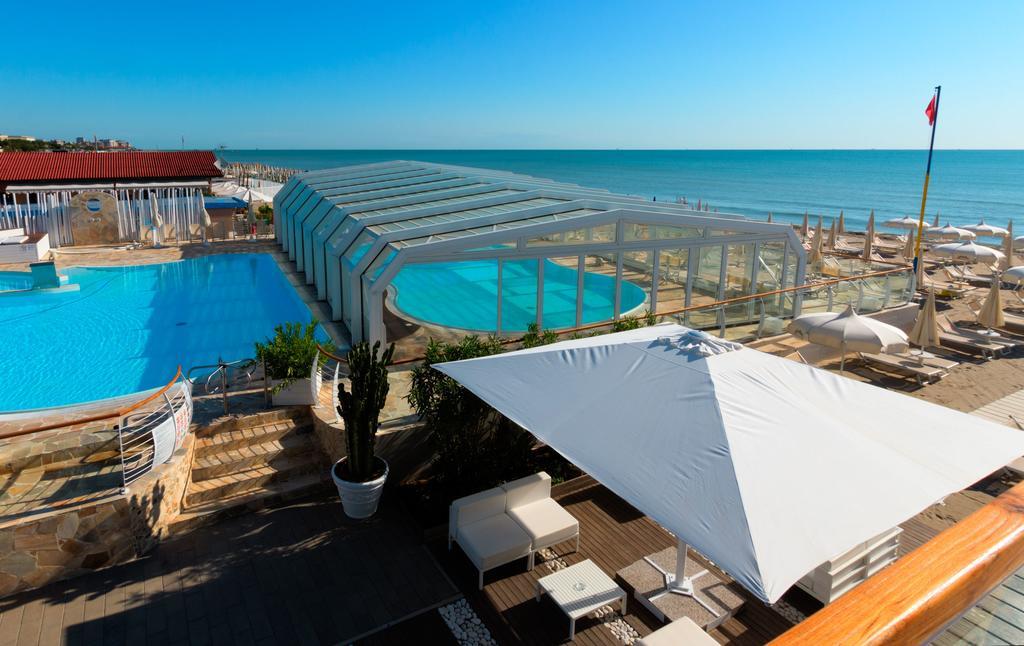 Hotel Byron Milano Marittima Exteriér fotografie