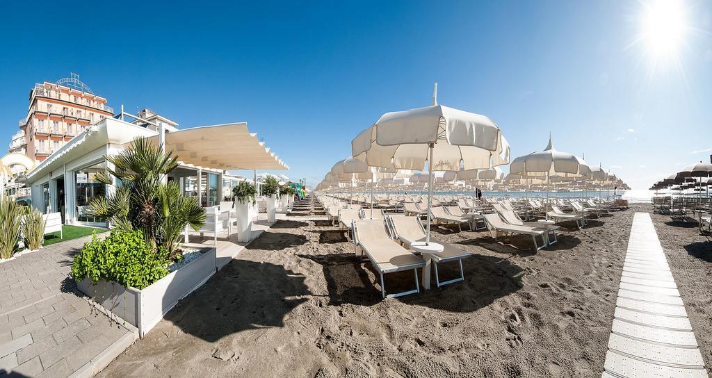 Hotel Byron Milano Marittima Exteriér fotografie