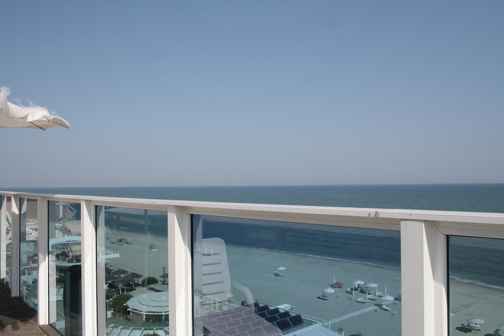 Hotel Byron Milano Marittima Exteriér fotografie
