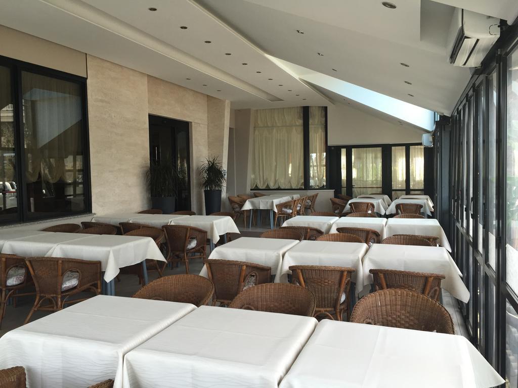 Hotel Byron Milano Marittima Exteriér fotografie