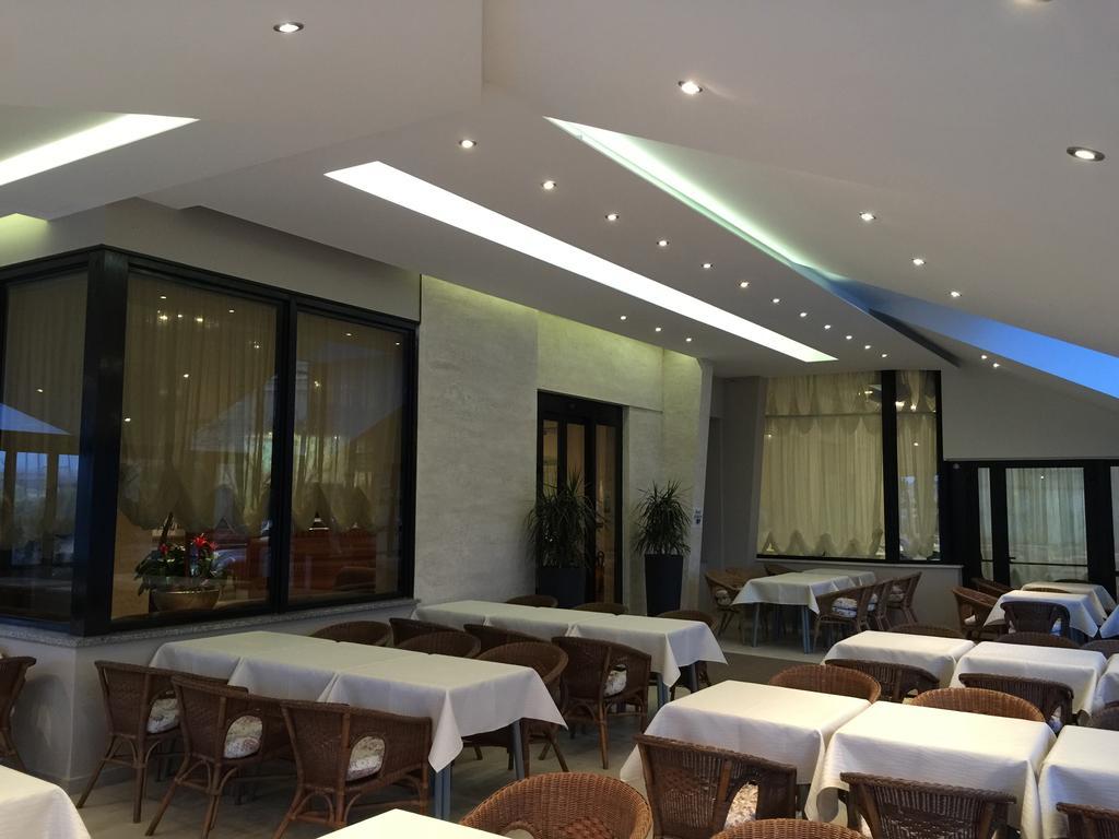 Hotel Byron Milano Marittima Exteriér fotografie
