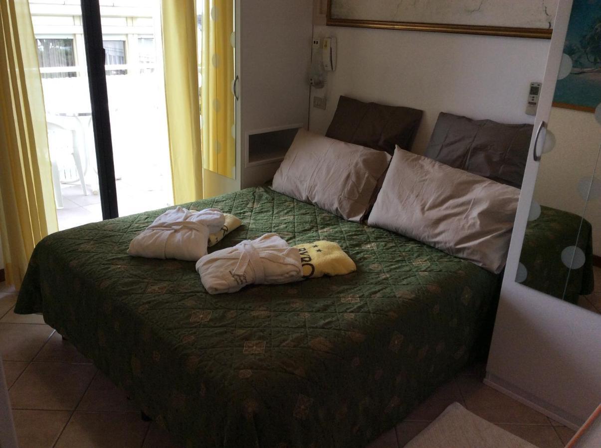 Hotel Byron Milano Marittima Exteriér fotografie
