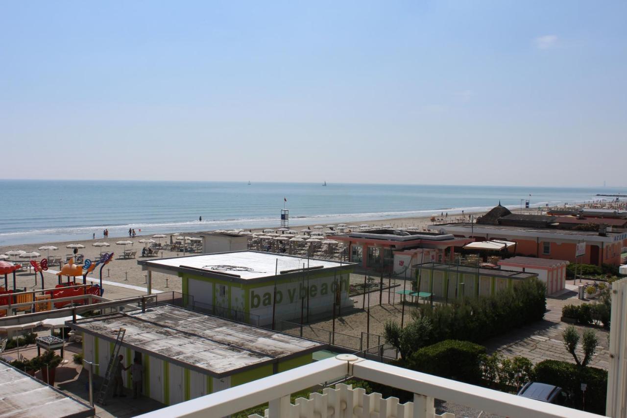 Hotel Byron Milano Marittima Exteriér fotografie